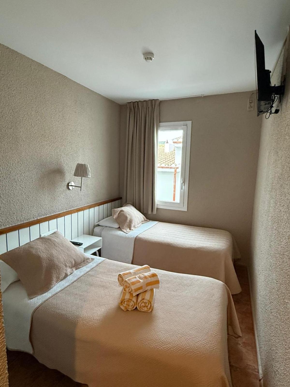 La Fonda Bed & Breakfast Cadaques Ngoại thất bức ảnh