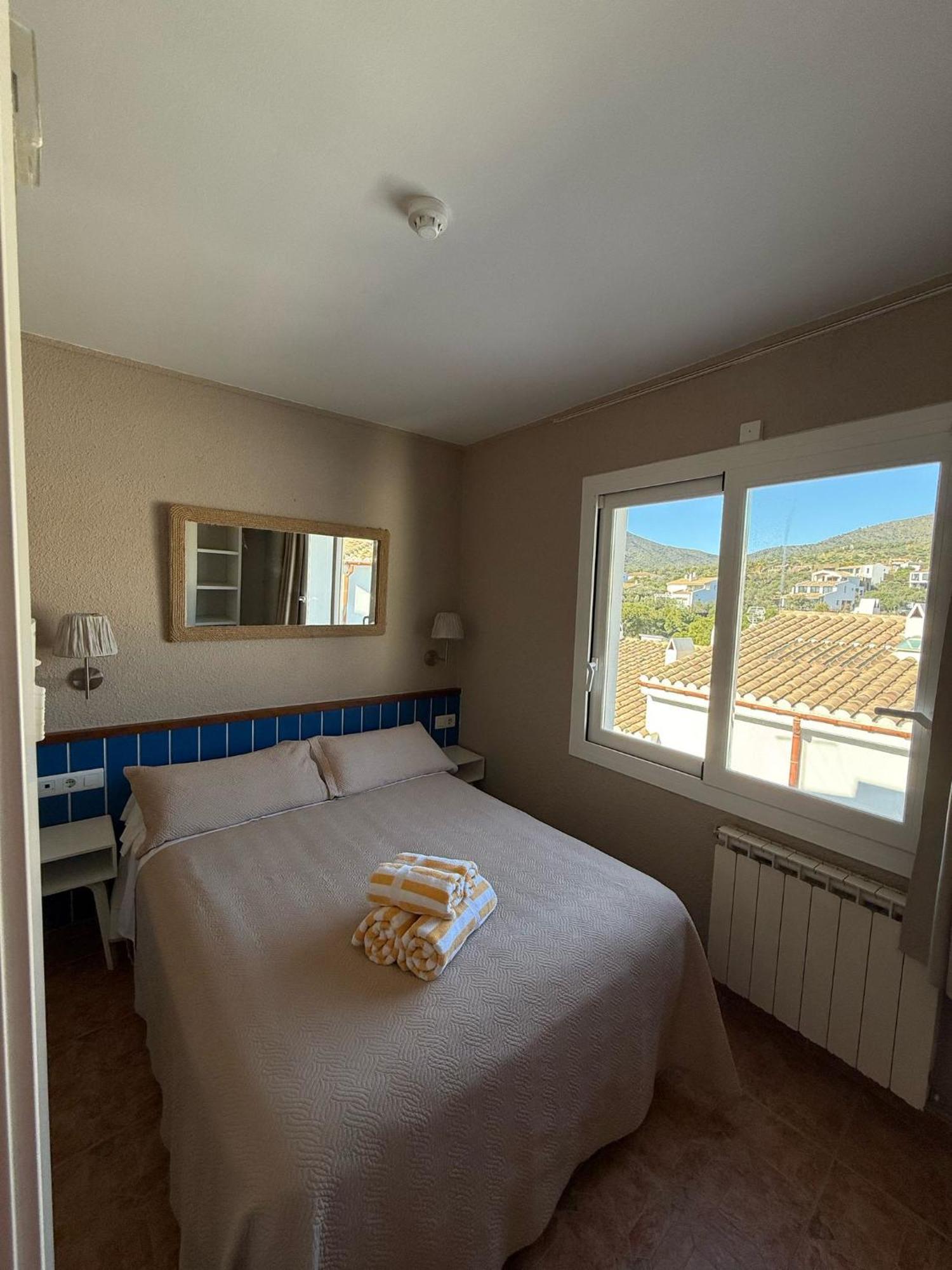 La Fonda Bed & Breakfast Cadaques Ngoại thất bức ảnh